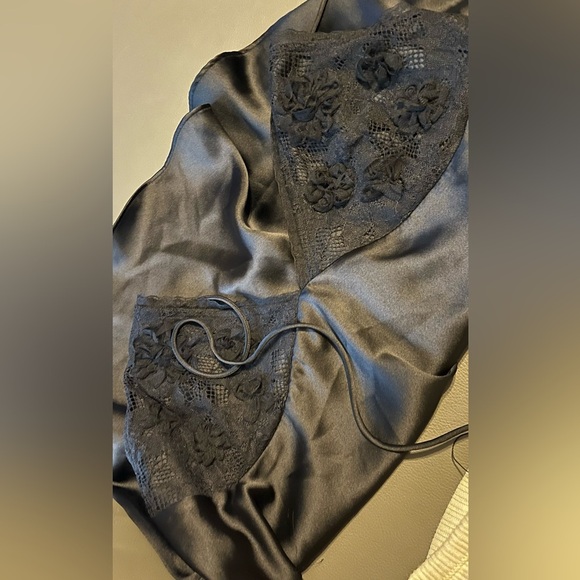 NWT ZARA SATIN LACE EMBROIDERY TOP SIZE XXL - Picture 8 of 15